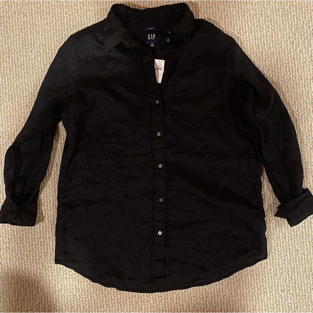 GAP women’s size Medium black 100% linen shirt button up new with tags